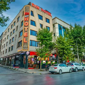 4* Hotel Dem Airport